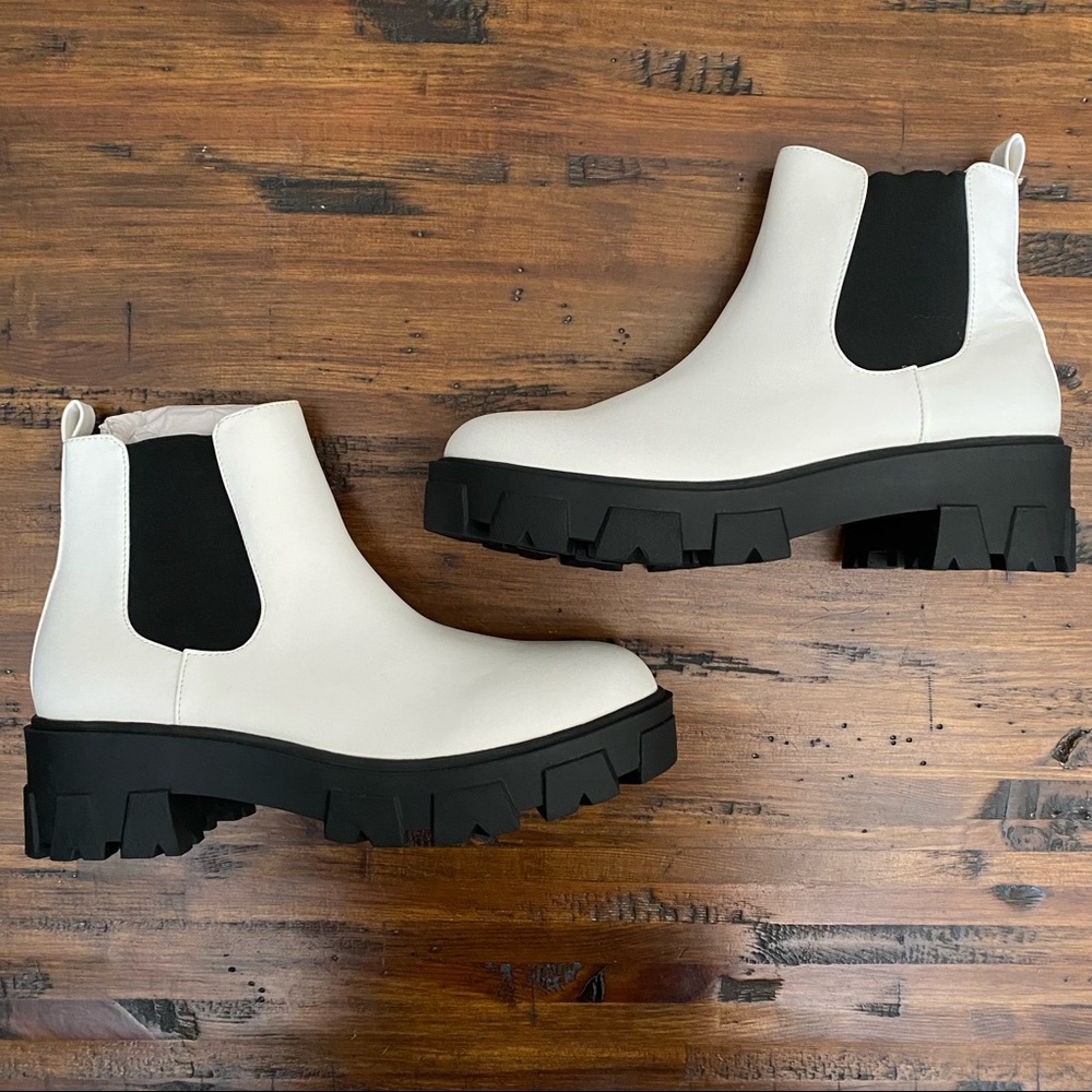 Nasty Gal White and Black Chelsea Boots Size 9